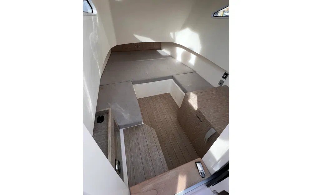 slider 18 Capelli tempest 1000 open