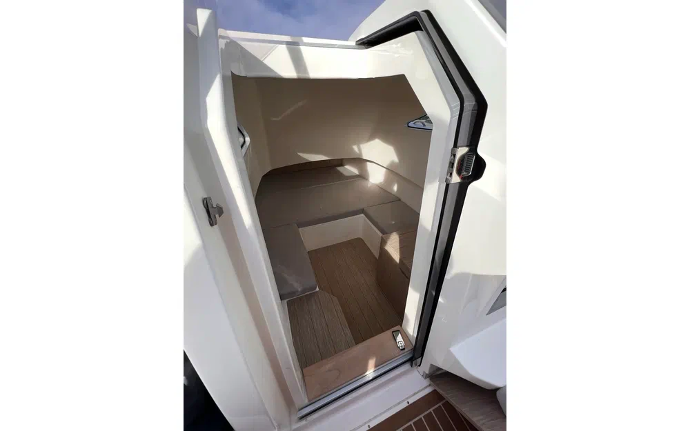 slider 20 Capelli tempest 1000 open