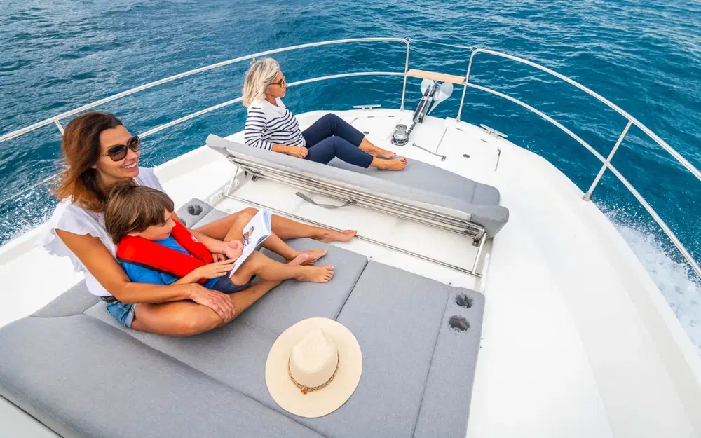 slider 1 Beneteau Swift Trawler 41 Sedan