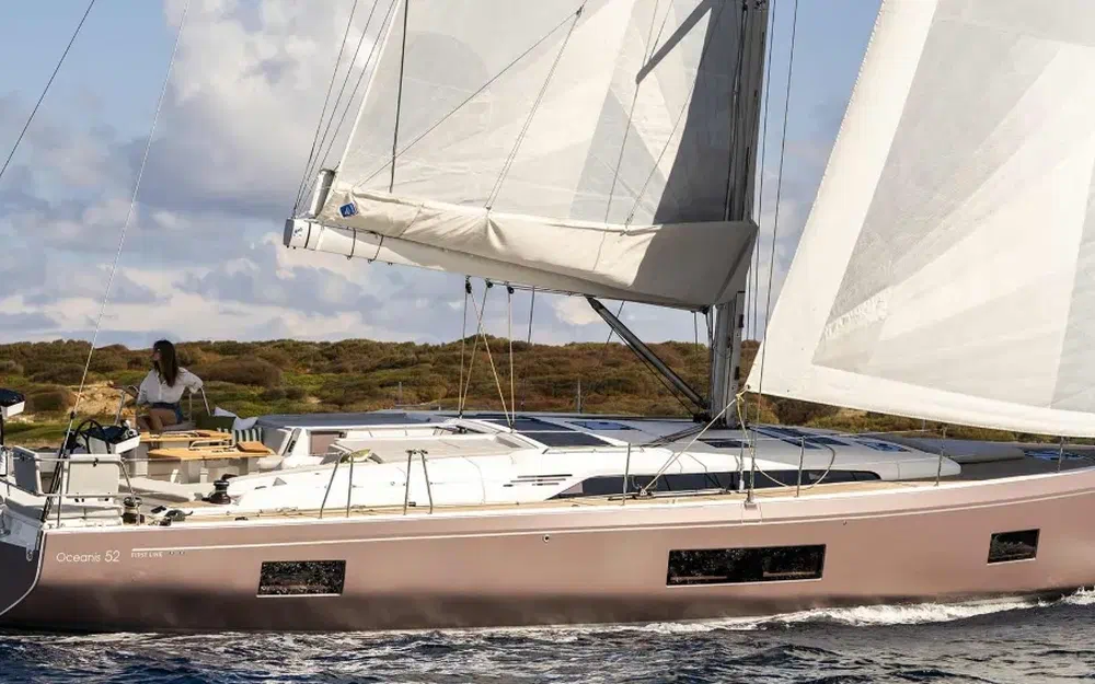 slider 1 Beneteau Oceanis 52