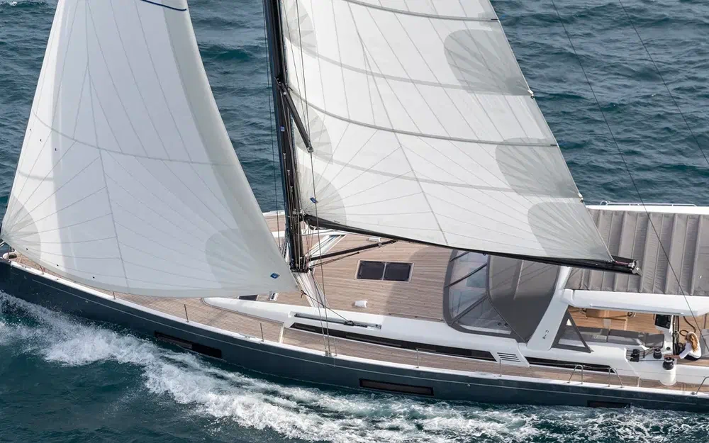 slider 0 Beneteau Oceanis Yacht 60