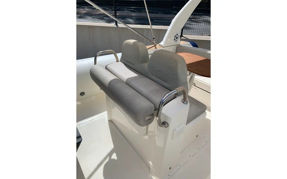 slider 11 Capelli Tempest 850