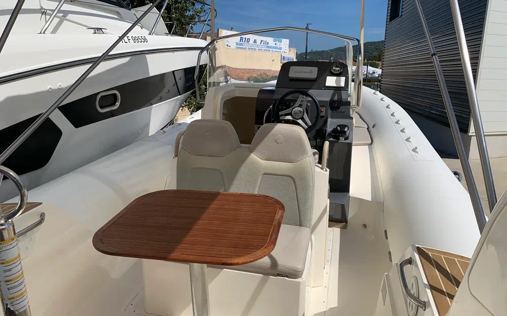 slider 13 Capelli Tempest 850