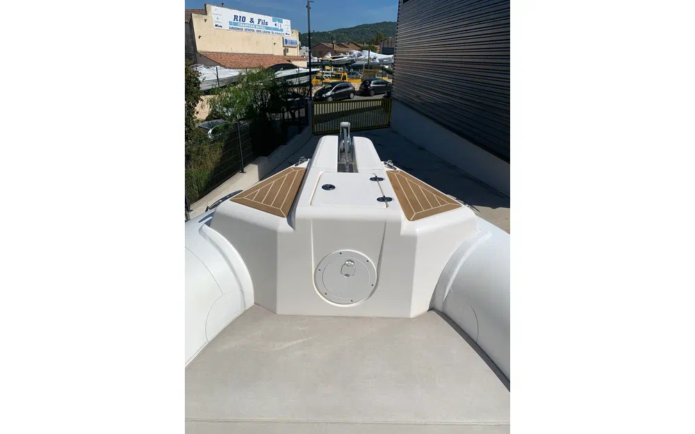 slider 1 Capelli Tempest 850