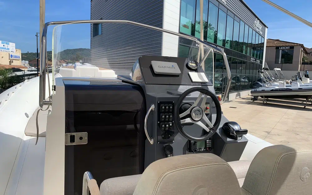 slider 8 Capelli Tempest 850