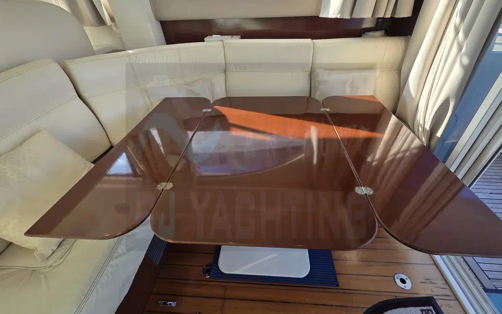 slider 9 Jeanneau Prestige 36