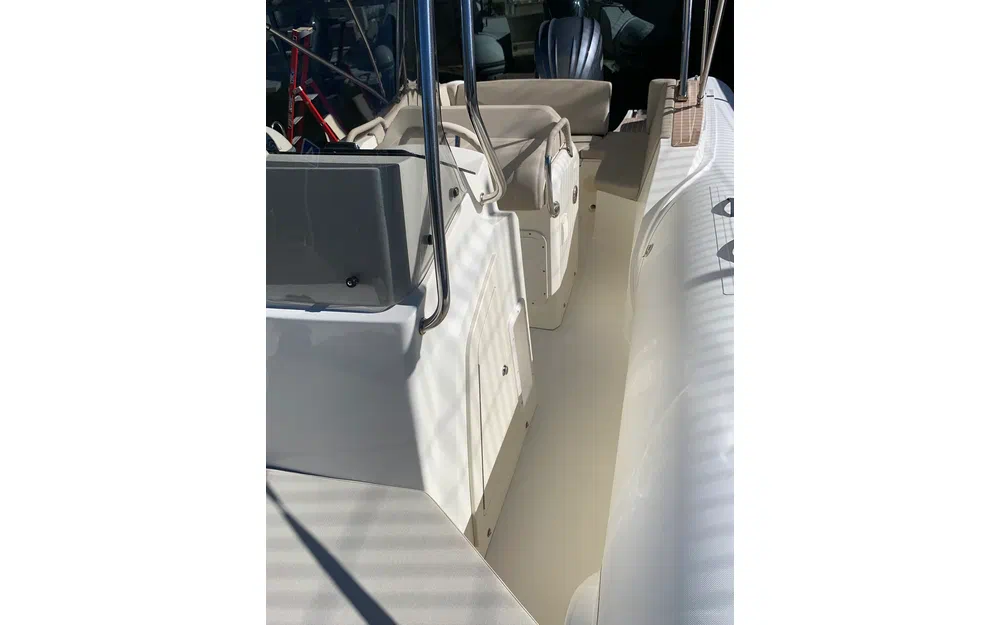 slider 10 Capelli Tempest 775 Open