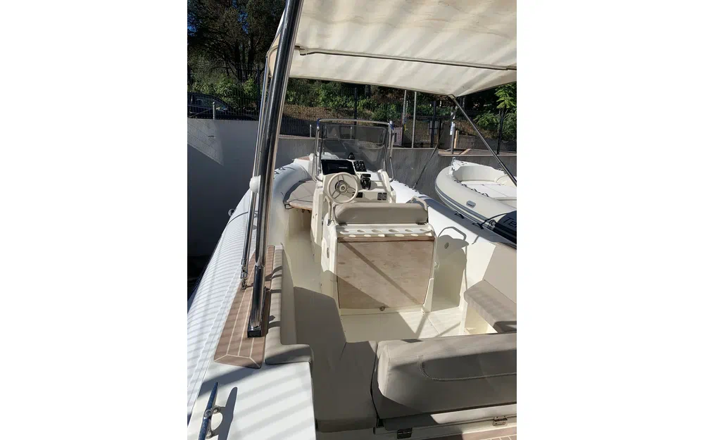slider 1 Capelli Tempest 775 Open