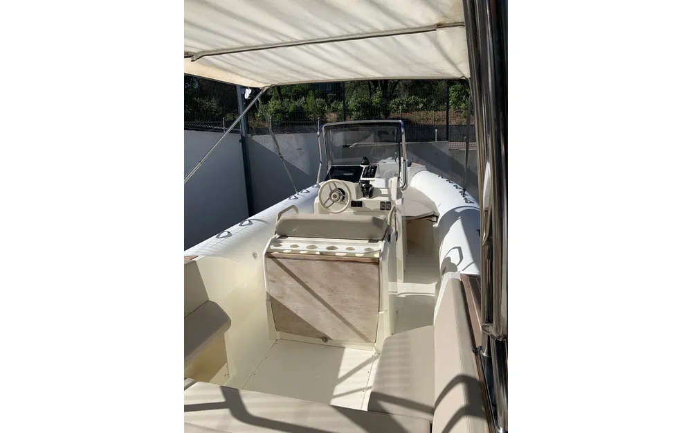 slider 2 Capelli Tempest 775 Open