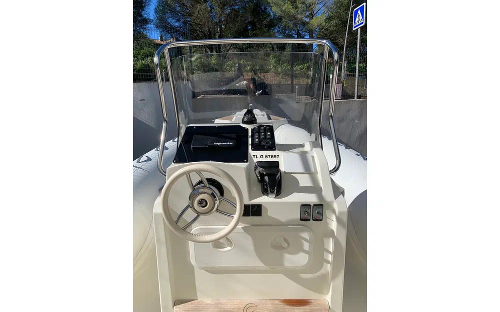 slider 3 Capelli Tempest 775 Open