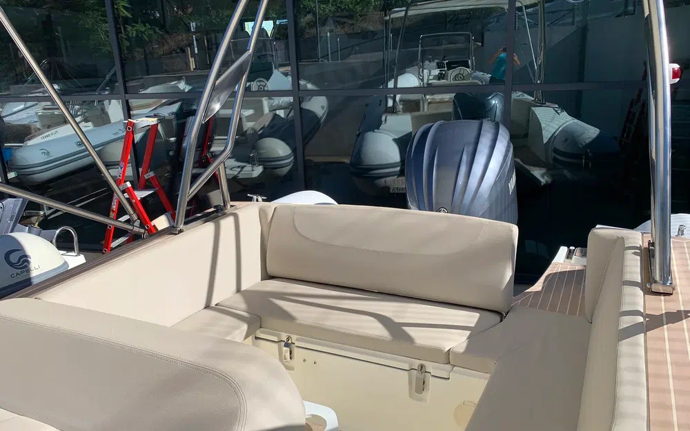 slider 4 Capelli Tempest 775