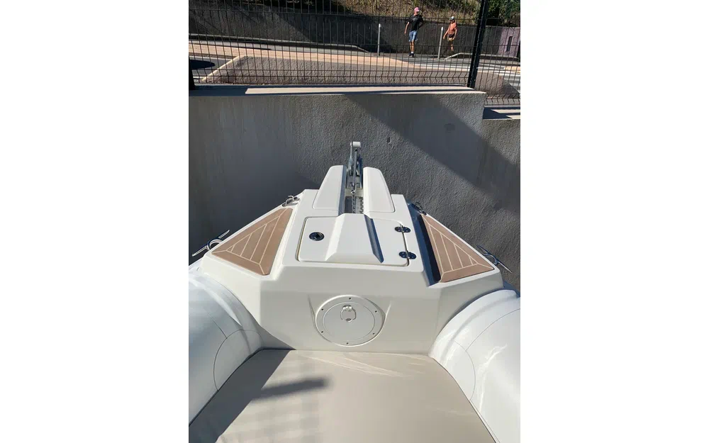slider 8 Capelli Tempest 775 Open