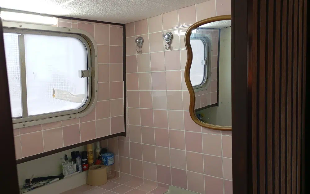 slider 9 Locaboat 1107