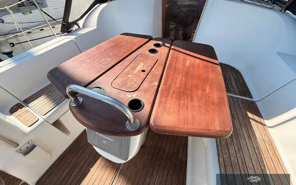 slider 44 Jeanneau Sun Odyssey 39 i Performance