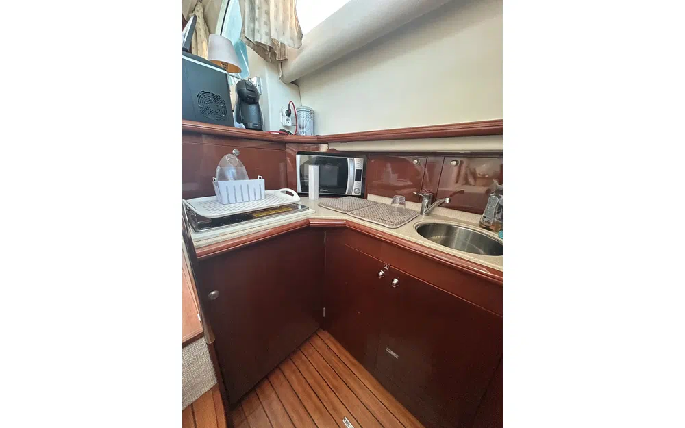 slider 8 Jeanneau Prestige 36 Fly