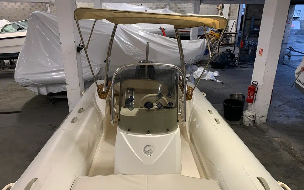 slider 4 Capelli Tempest 650