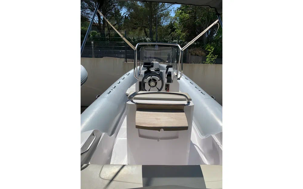 slider 2 Capelli Tempest 630