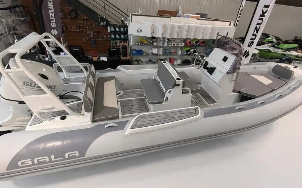 slider 4 Gala Boats V650