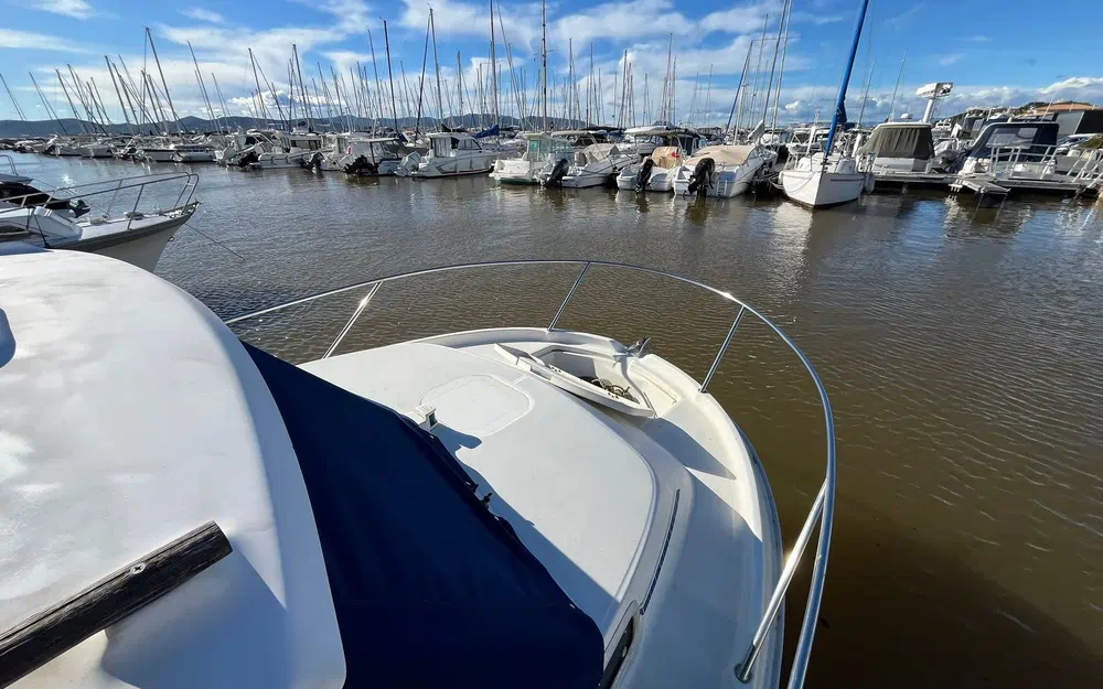 slider 3 Beneteau Antares Serie 6