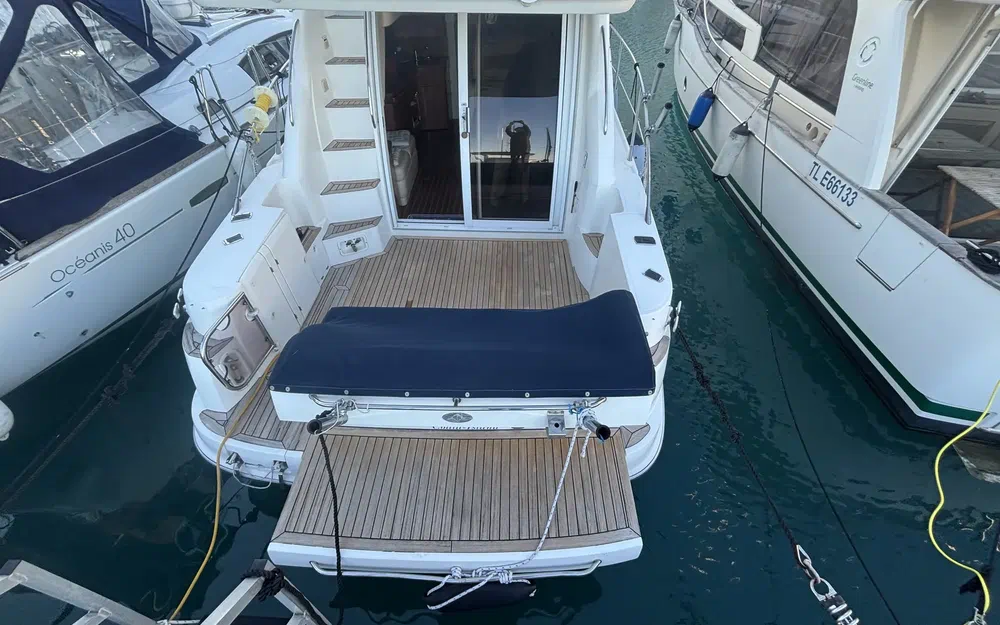 slider 14 Sealine F 34