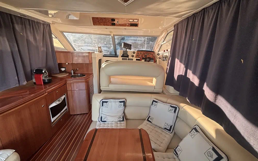 slider 27 Sealine F 34