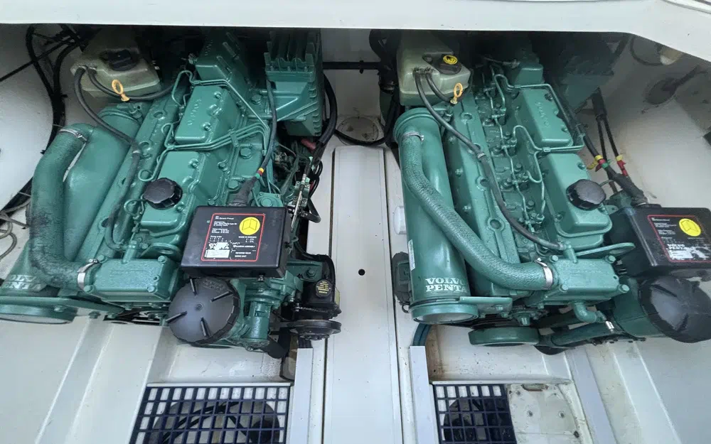 slider 42 Sealine F 34