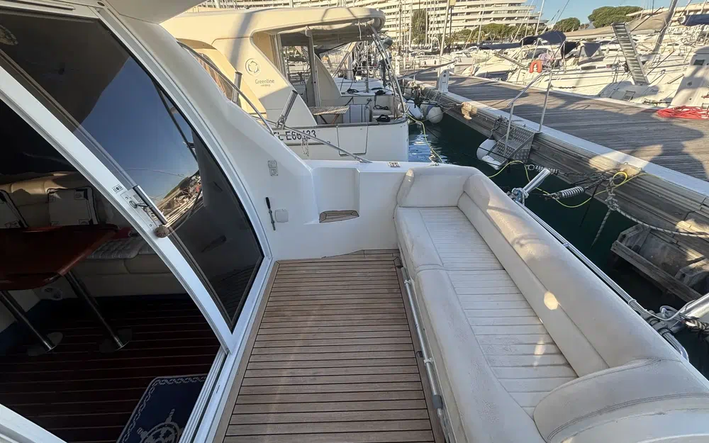 slider 7 Sealine S 34