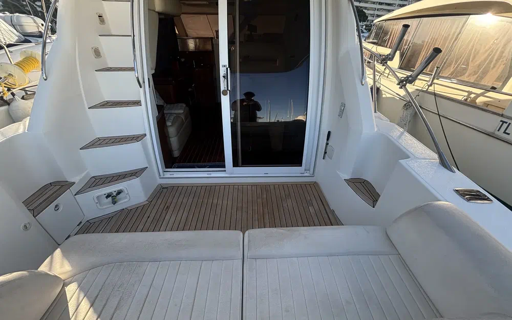 slider 8 Sealine S 34