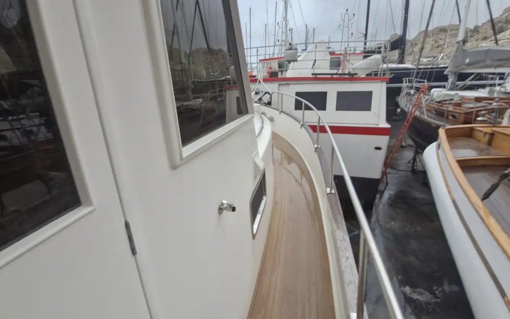 slider 20 Grand Banks 52 Europa