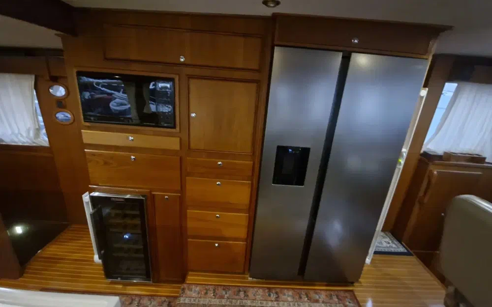 slider 33 Grand Banks 52 Europa