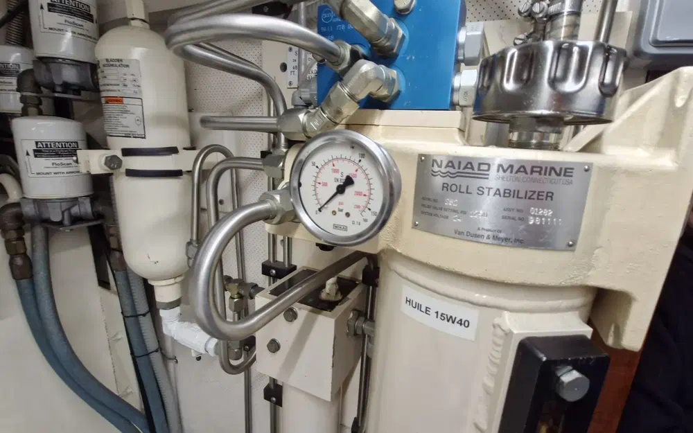 slider 51 Grand Banks 52 Europa