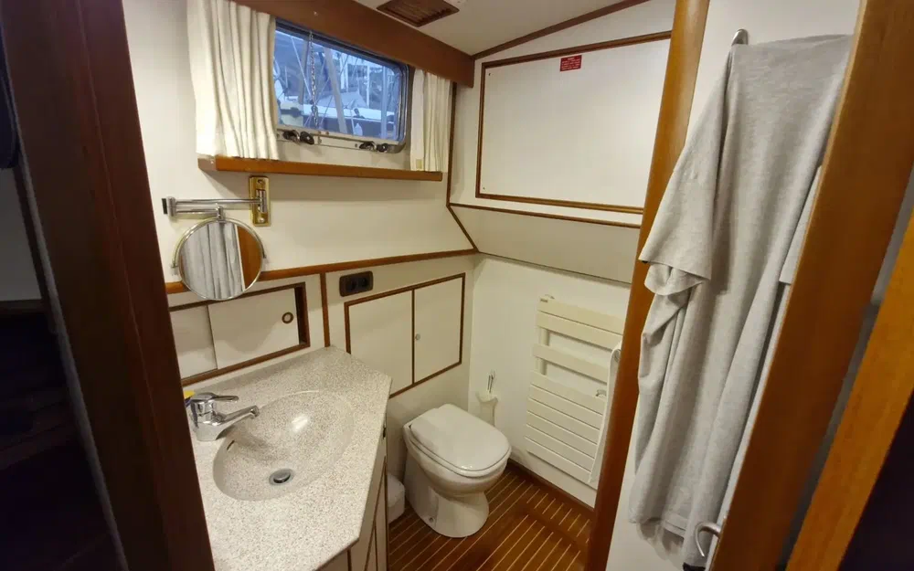 slider 60 Grand Banks 52 Europa