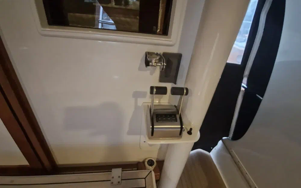 slider 62 Grand Banks 52 Europa