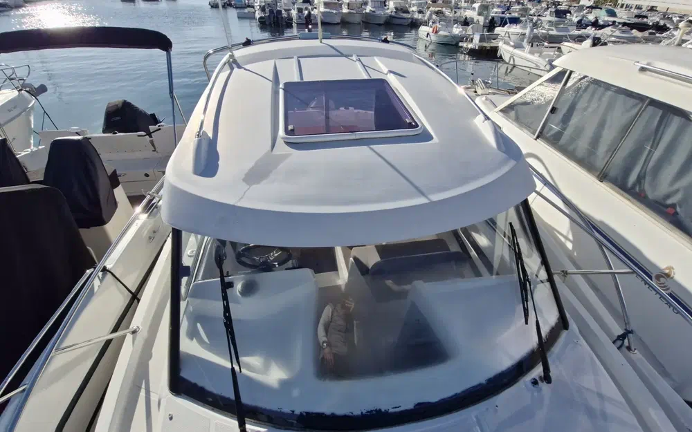 slider 10 Beneteau Antares 8 OB