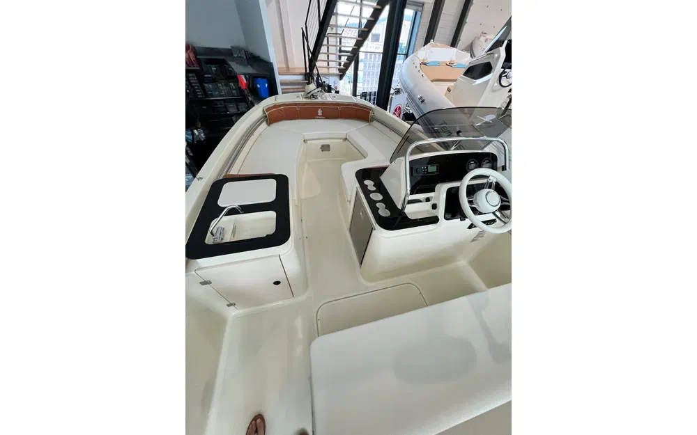 slider 10 Invictus SX 200