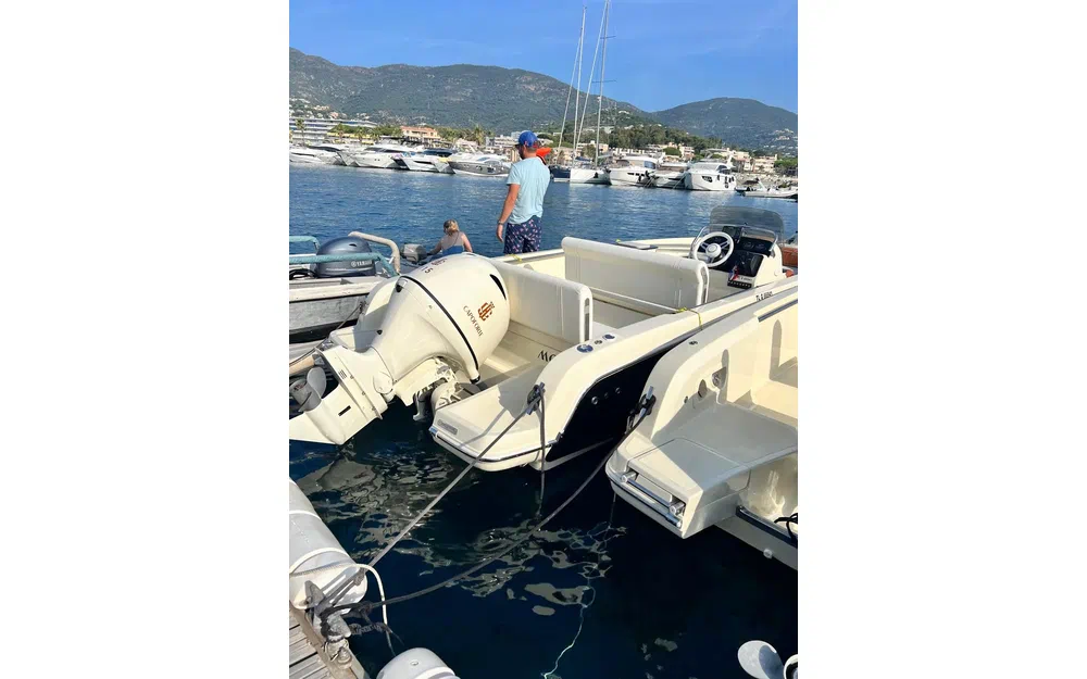 slider 21 Invictus SX 200