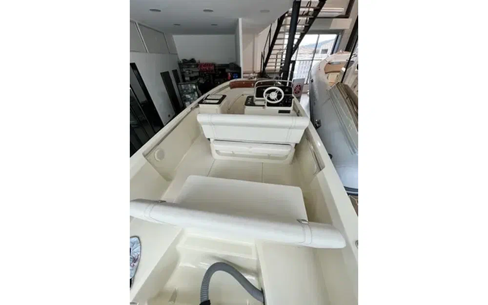 slider 4 Invictus SX 200