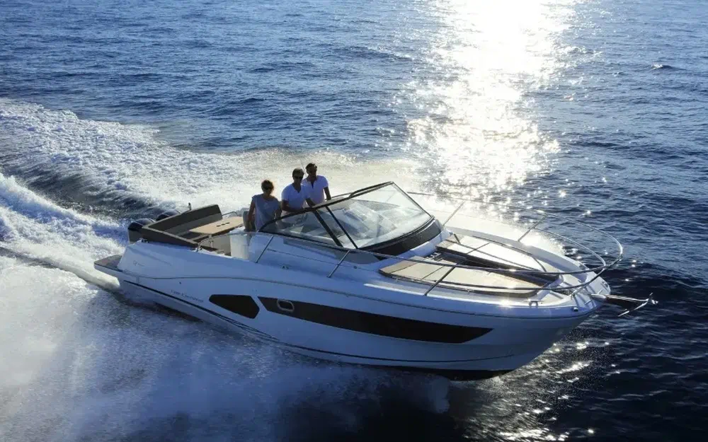 slider 1 Jeanneau CAP CAMARAT 10.5 WA