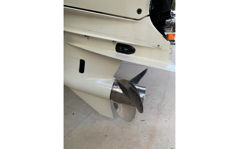 slider 21 Invictus Capoforte CX 240