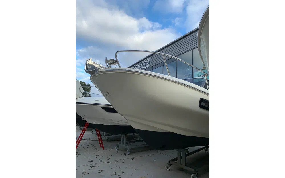 slider 26 Invictus Capoforte CX 240