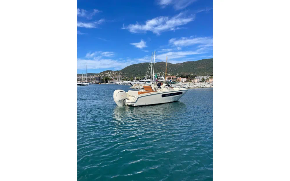 slider 0 Invictus Capoforte CX 240