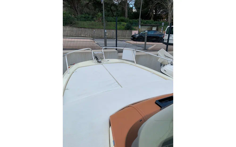 slider 9 Invictus Capoforte CX 240