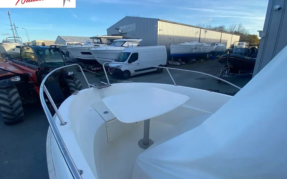 slider 6 Jeanneau Cap Camarat 545