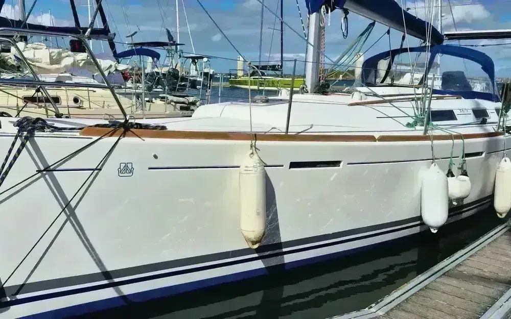 slider 0 Dufour 365 Grand Large