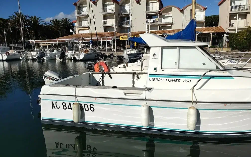 slider 1 Jeanneau Merry Fisher 650