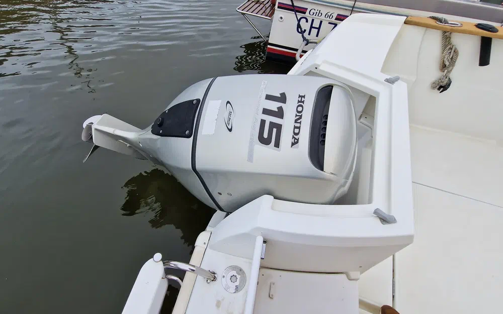 slider 10 Jeanneau Merry Fisher 6 Marlin