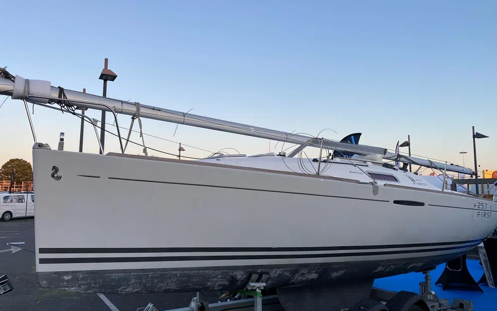 slider 2 Beneteau First 25.7