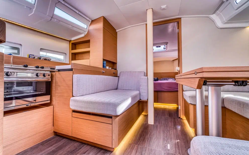 slider 14 Jeanneau Sun Odyssey 410