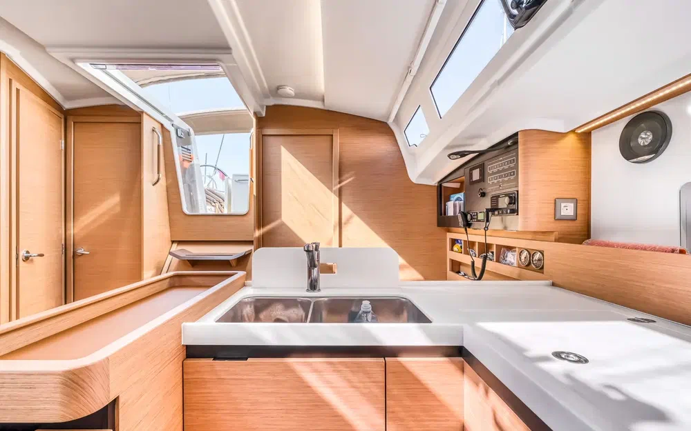 slider 15 Jeanneau Sun Odyssey 410