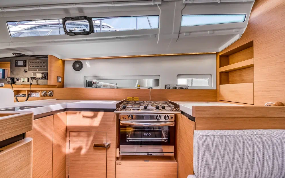 slider 16 Jeanneau Sun Odyssey 410